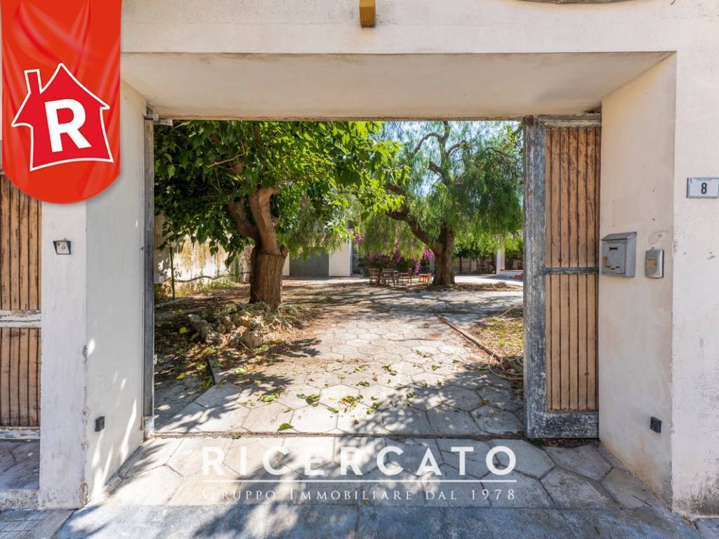 Villa a Lecce in Via Carlo Cattaneo, 8 - Foto 4