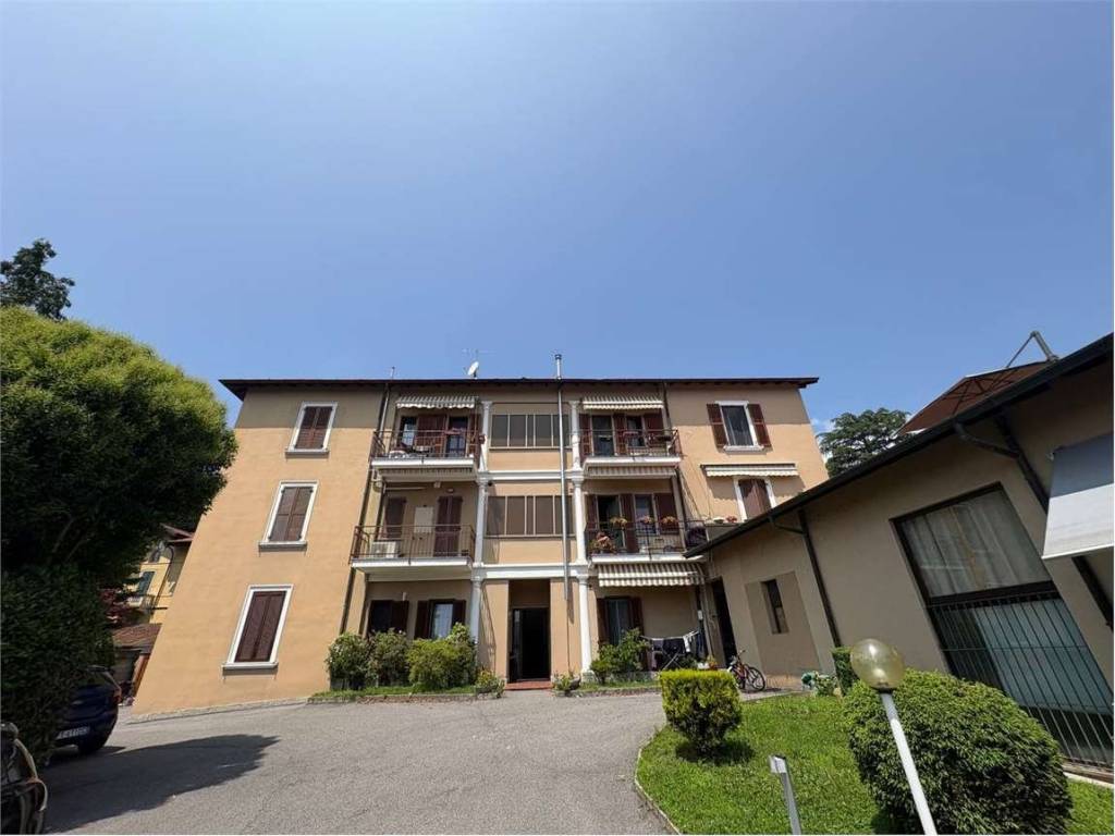 Appartamento a Induno olona in via Pavia, 4 - Foto 2