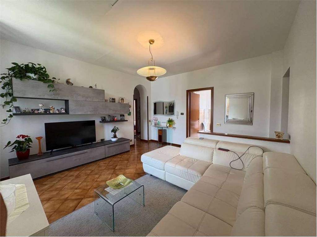 Appartamento a Induno olona in via Pavia, 4 - Foto 3