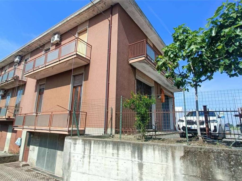 Casa indipendente a Piacenza in Roncaglia - Foto 3