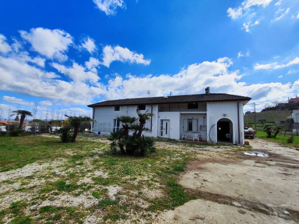 Villa a Benevento in Contrada Piano Cappelle - Foto 5
