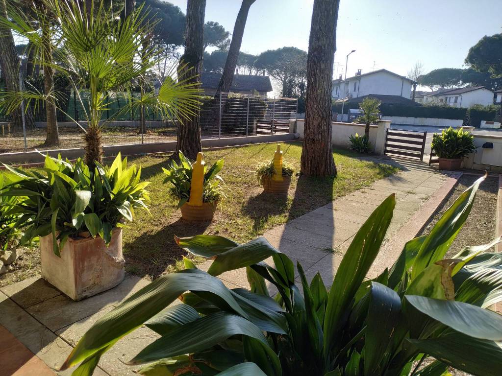 Villa a Comacchio in Viale Michelangelo, 237 - Foto 2