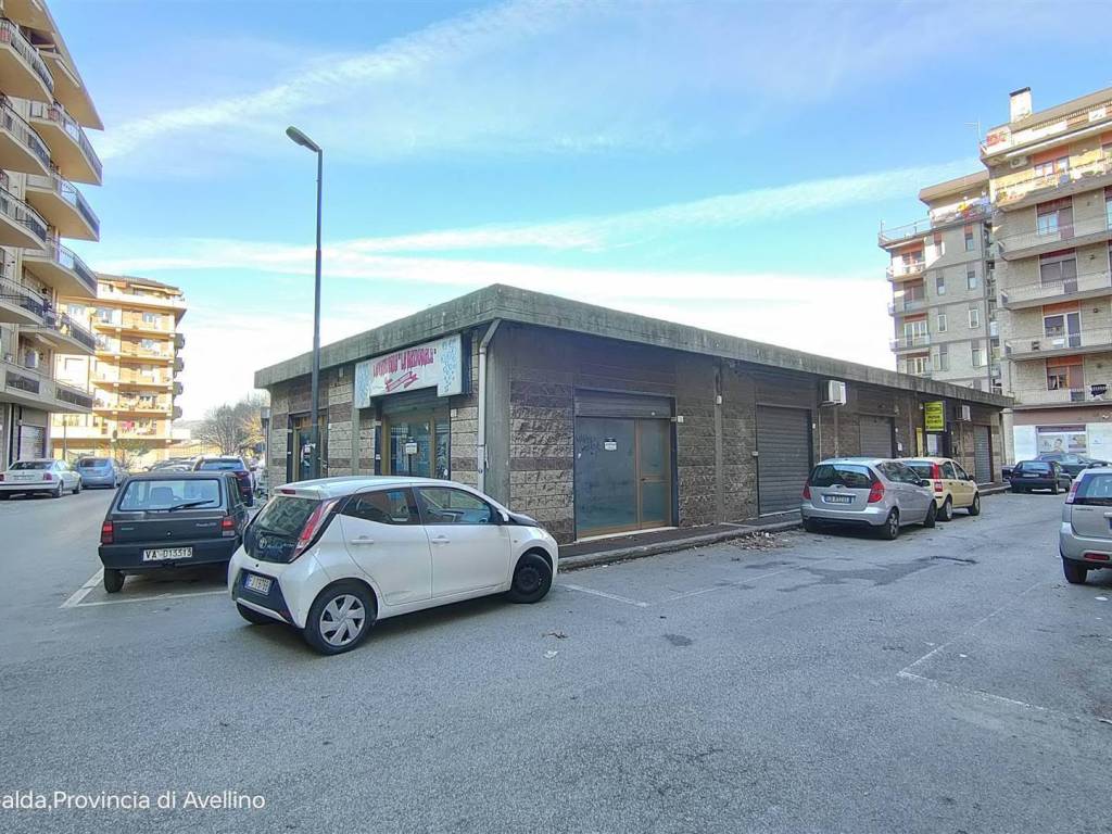 Box / garage a Atripalda in VIA VINCENZO VITALE - Foto 3