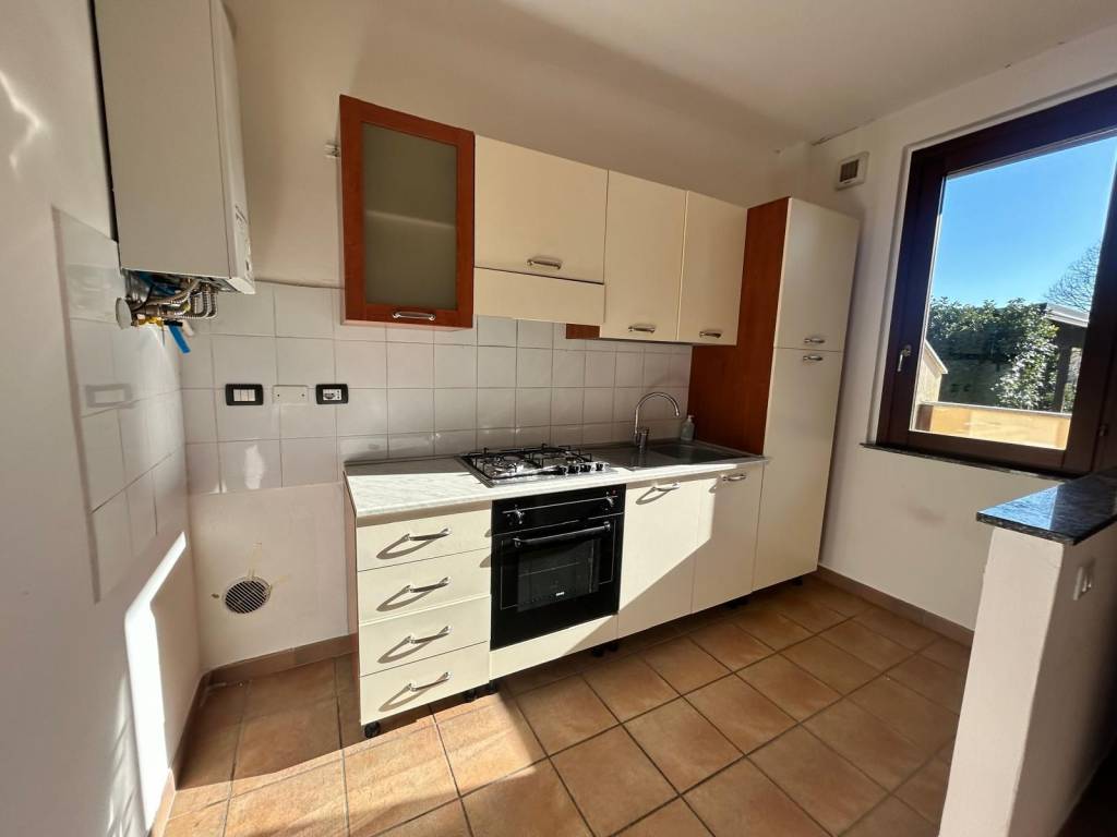 Appartamento a Gorla maggiore - Foto 2