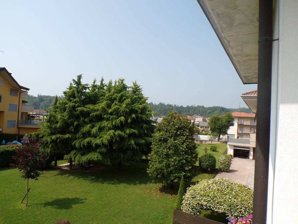 Appartamento a Borgomanero in Via Maggiora, 19 - Foto 2