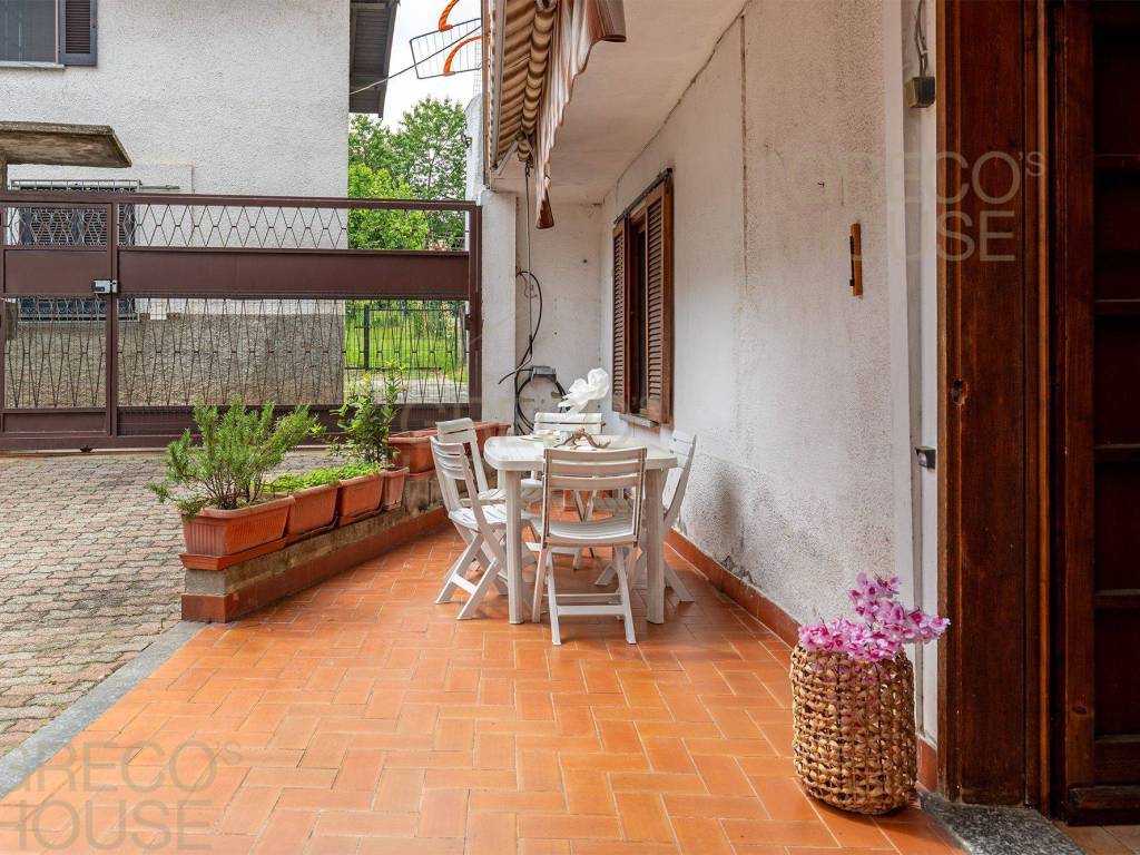 Appartamento a Paruzzaro in Via Chiesa - Foto 2