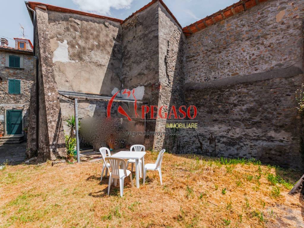 Casa indipendente a Pescia in Via Bartolomeo Giuntini - Foto 3