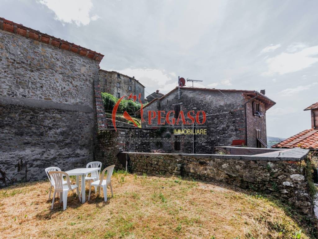 Casa indipendente a Pescia in Via Bartolomeo Giuntini - Foto 5