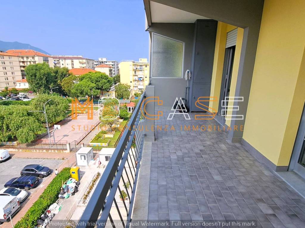Appartamento a Albenga in Viale 8 Marzo - Foto 4