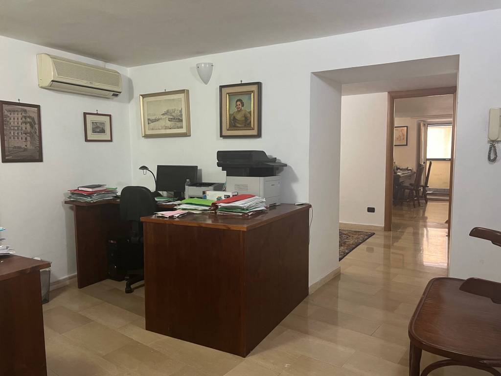 Appartamento a Salerno in Largo Conservatorio Vecchio - Foto 5