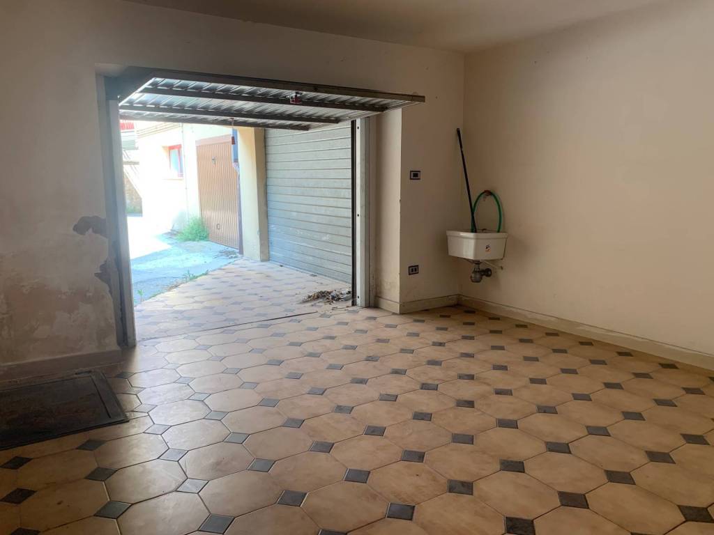 Box / garage a Campobasso in Via Enrico Toti, 7 - Foto 4