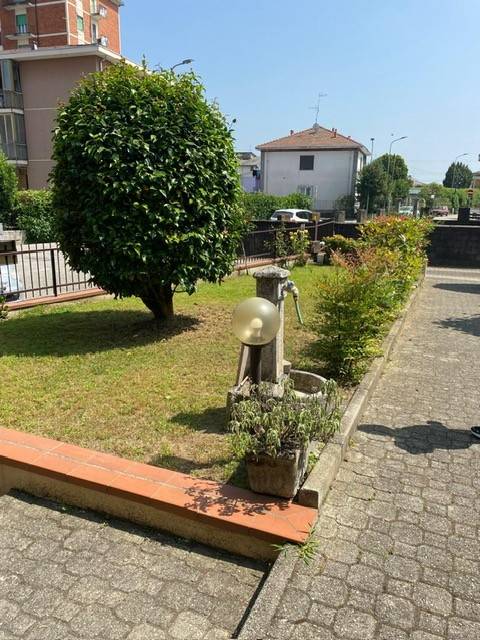 Appartamento a Cameri in Via Fratelli Cervi, 18 - Foto 4
