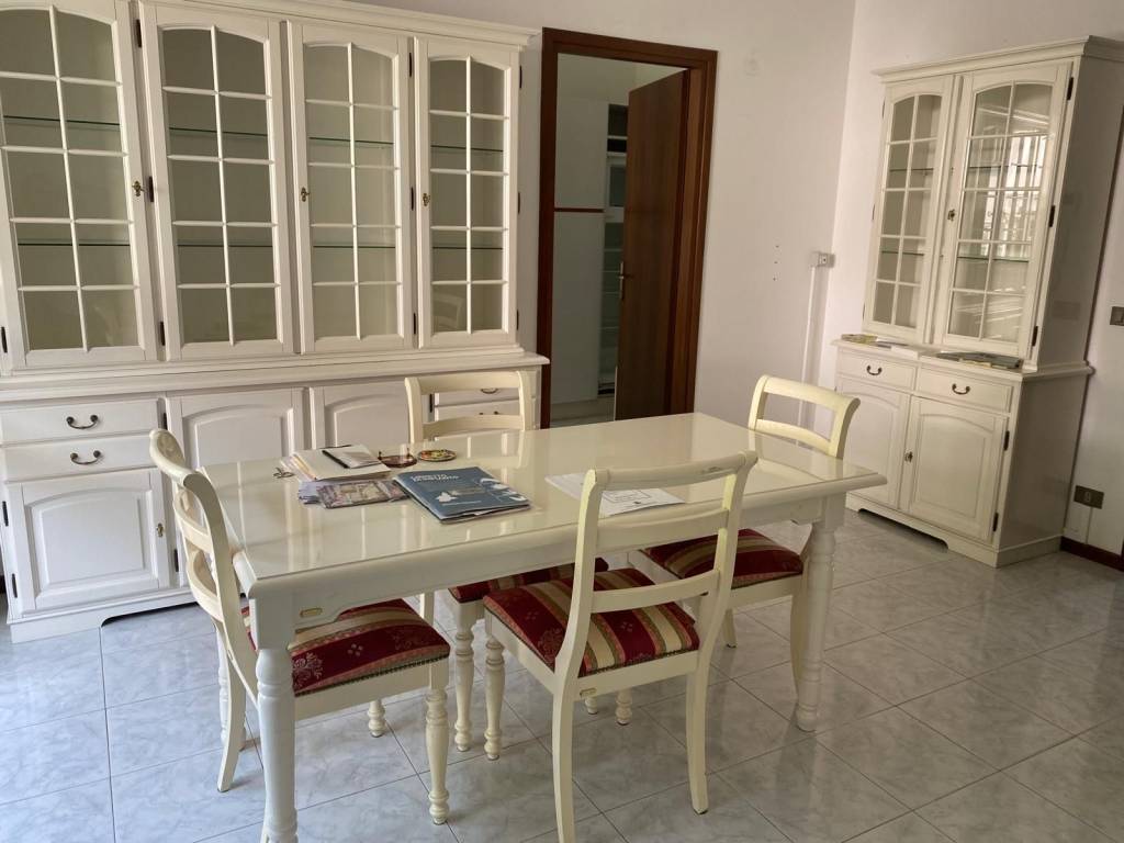 Appartamento a Cameri in Via Fratelli Cervi, 18 - Foto 5