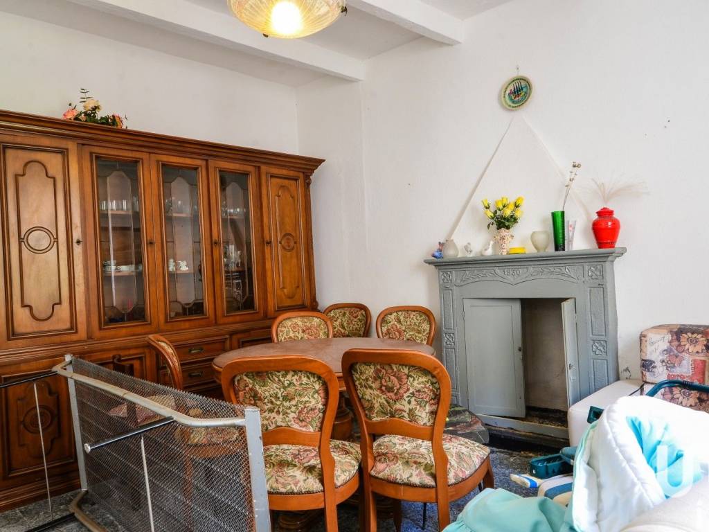 Casa indipendente a Osiglia in Piazza San Francesco - Foto 2