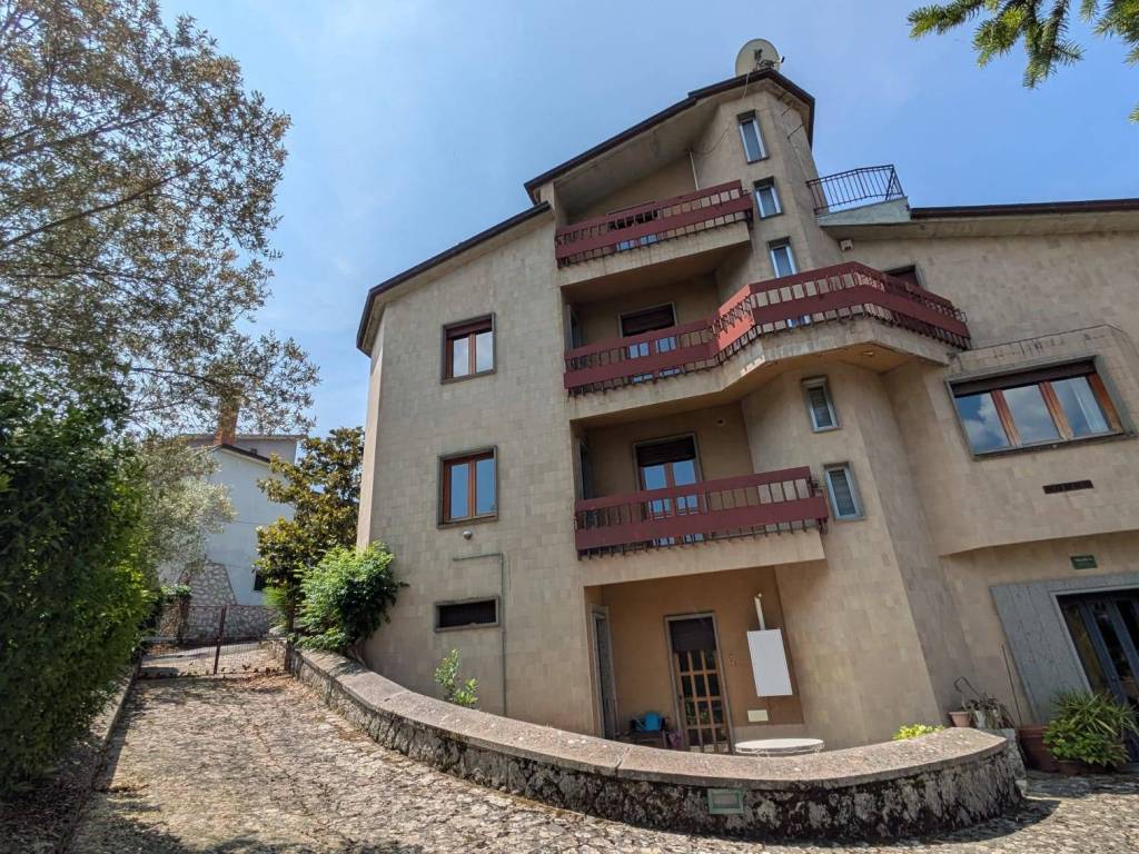 Villa a Isernia in Via Francesco Iovine, 7 - Foto 2