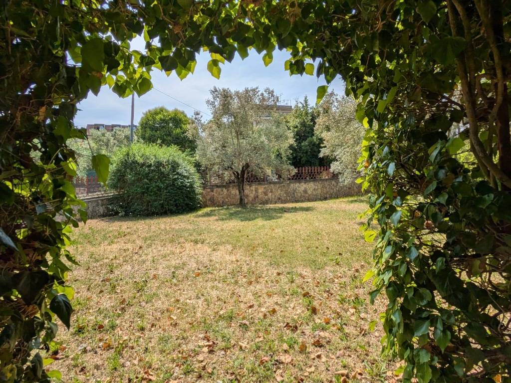 Villa a Isernia in Via Francesco Iovine, 7 - Foto 4
