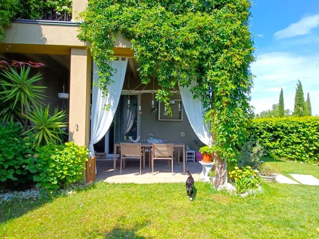 Appartamento a Peschiera del garda in Via Boschetti - Foto 2