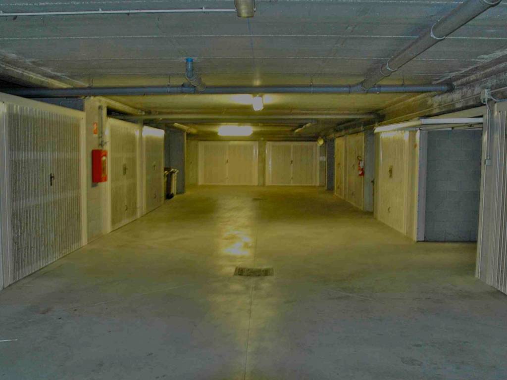 Box / garage a Pavia in Via Oriana Fallaci, 5 - Foto 3