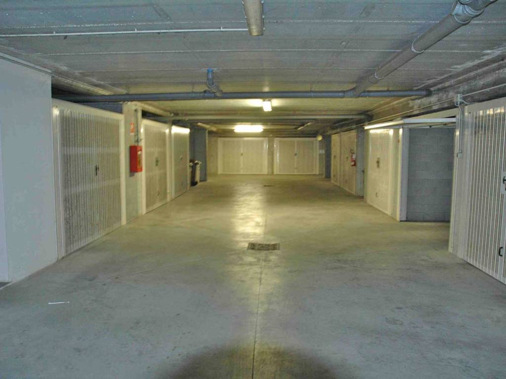 Box / garage a Pavia in Via Oriana Fallaci, 5 - Foto 4