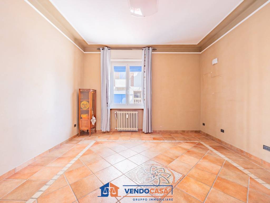 Appartamento a Vercelli in Via Luigi Lagrangia, 17 - Foto 5