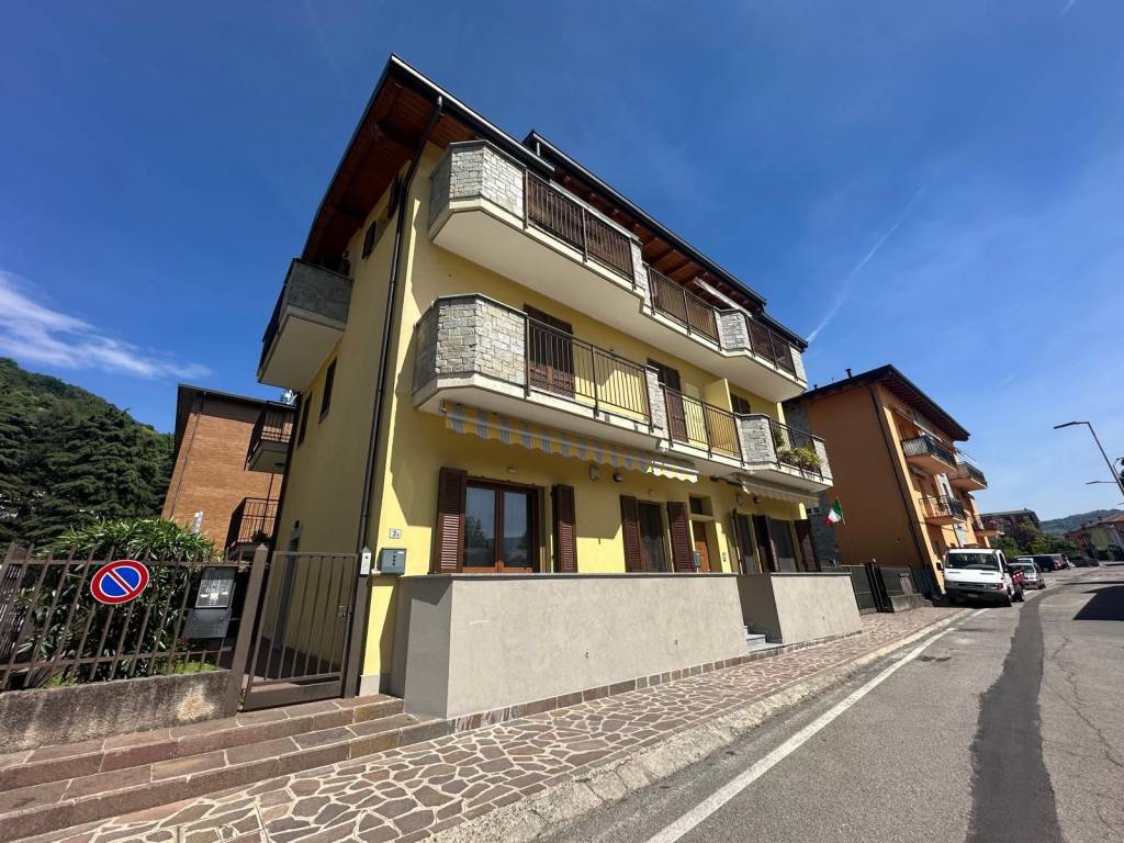 Appartamento a Calolziocorte in Via Giacomo Matteotti, 3 - Foto 2