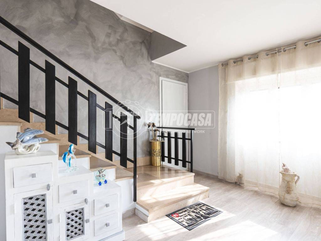 Appartamento a Oggiono in Via C. A. dalla Chiesa - Foto 4