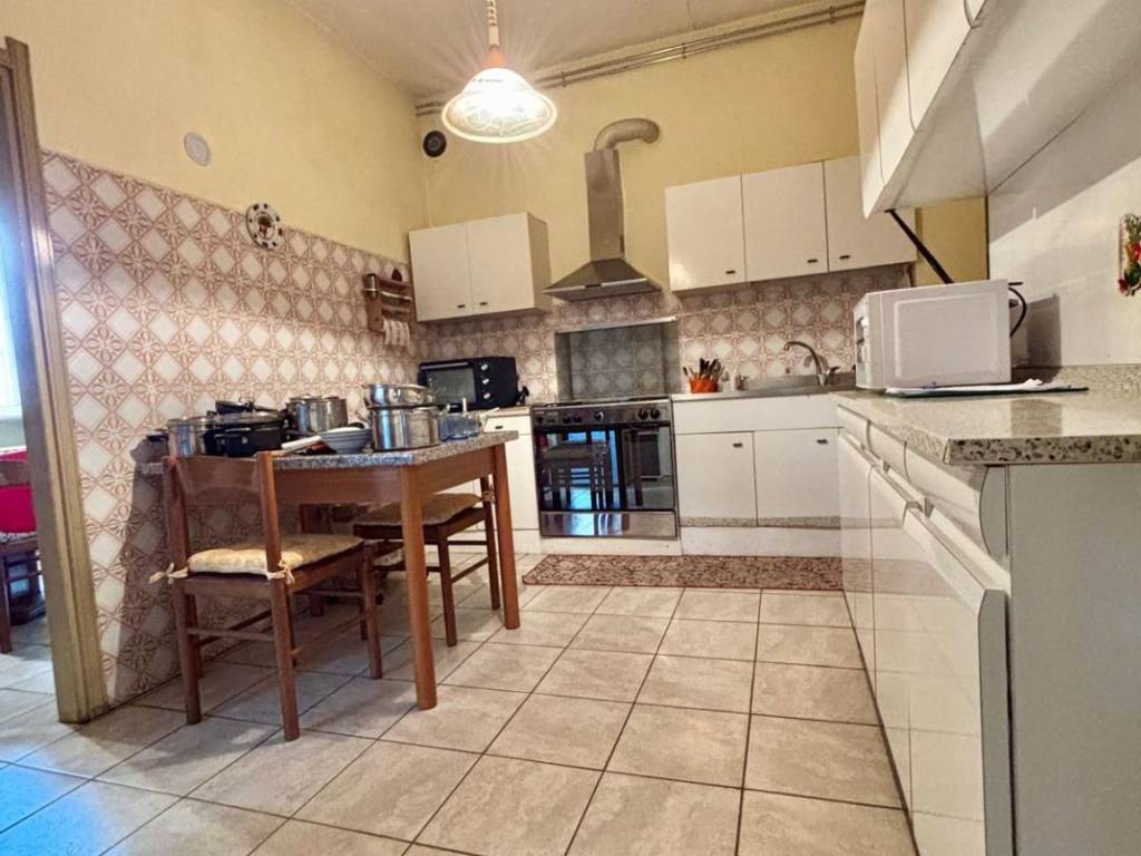 Casa indipendente a Novara in Strada Provinciale di Granozzo - Foto 5
