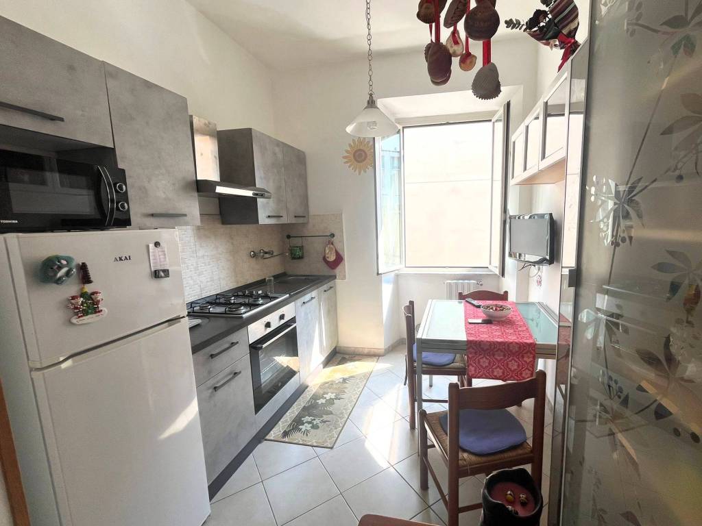 Appartamento a Aprilia in Via dei Peri - Foto 2