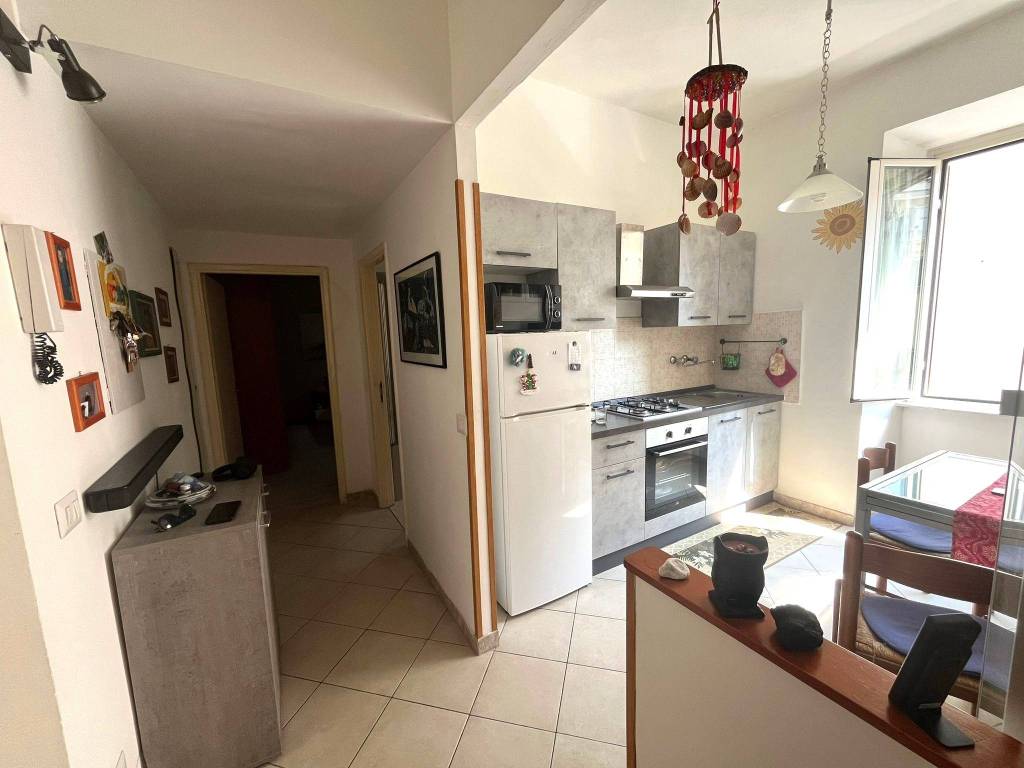 Appartamento a Aprilia in Via dei Peri - Foto 4