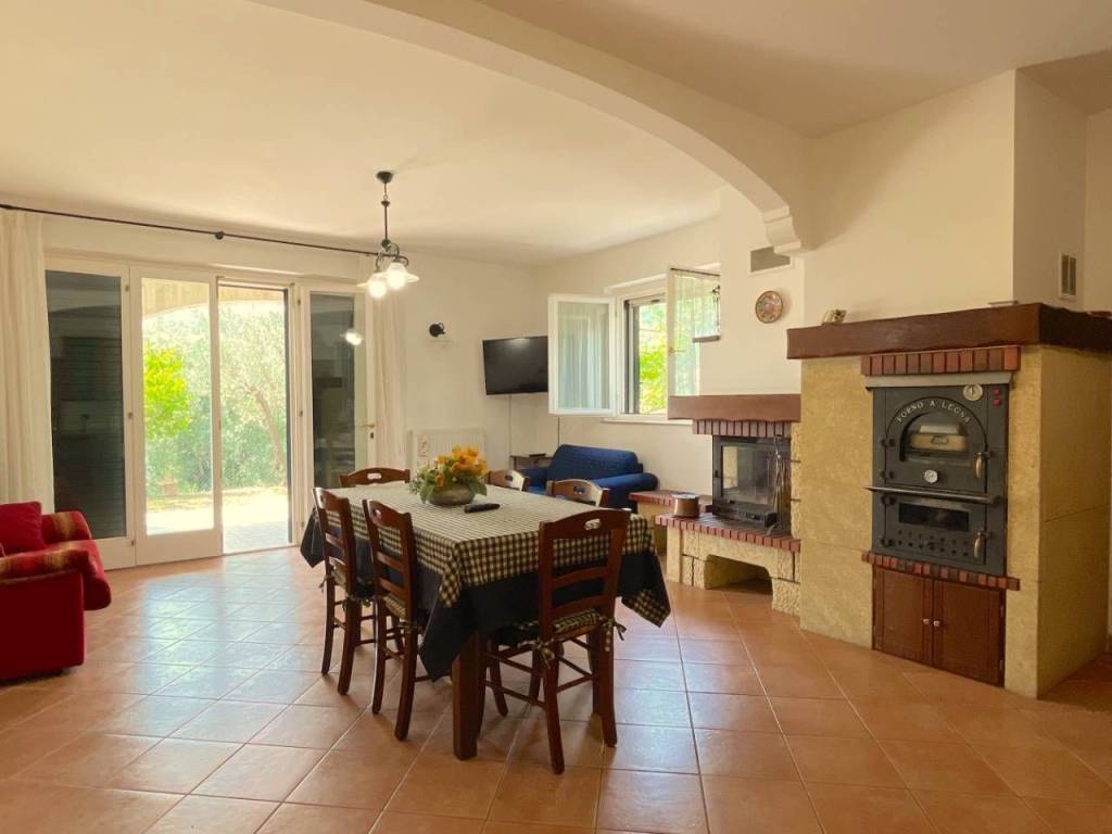 Villa a Rotella in Via della Repubblica, 20 - Foto 5