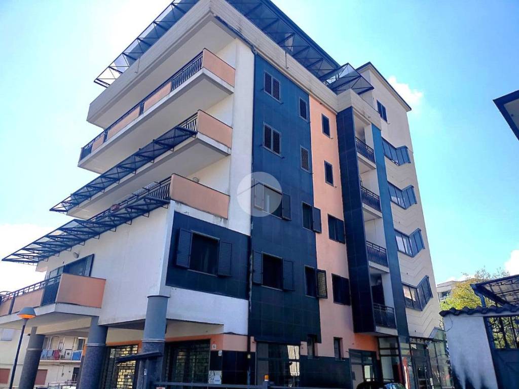 Box / garage a Cosenza in Via Gabriele e Guido Pizzuti - Foto 4