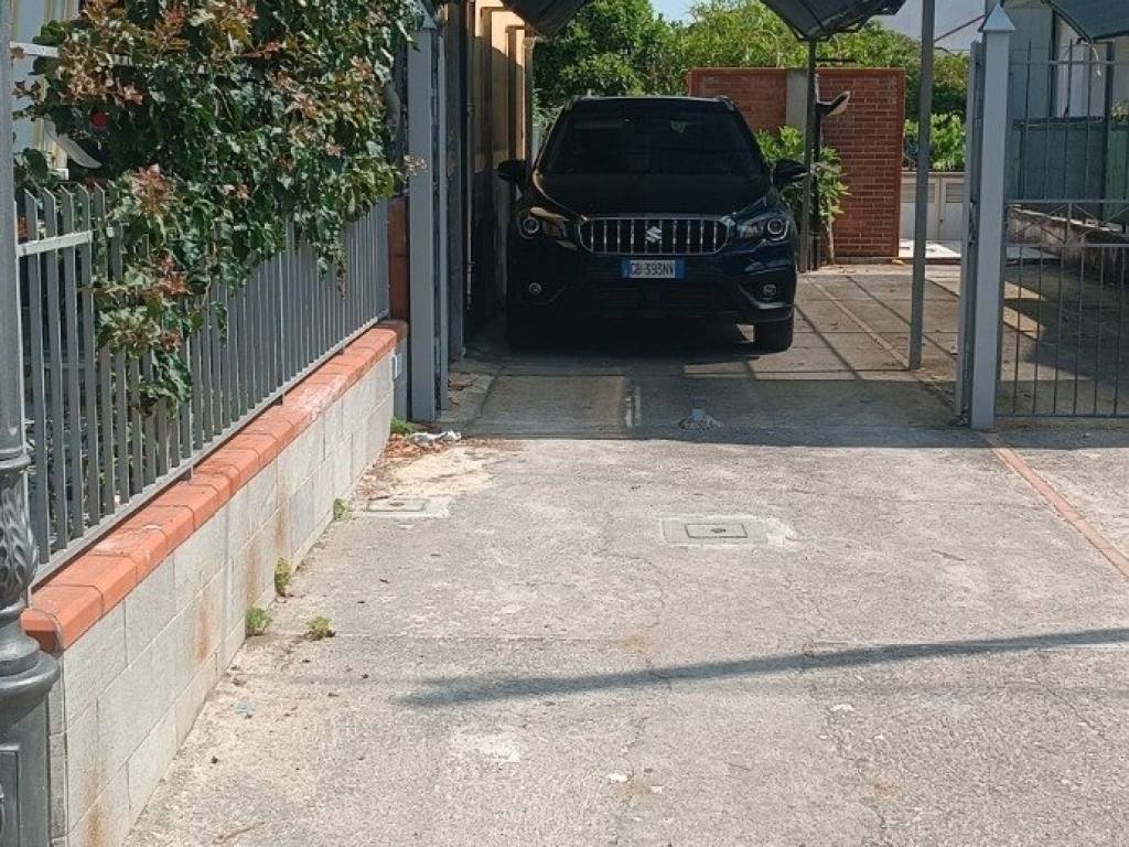 Appartamento a Casal velino in Via Pietro Ebner - Foto 2