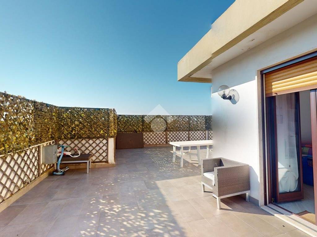 Attico / mansarda a Brindisi in Viale Belgio, 21 - Foto 4