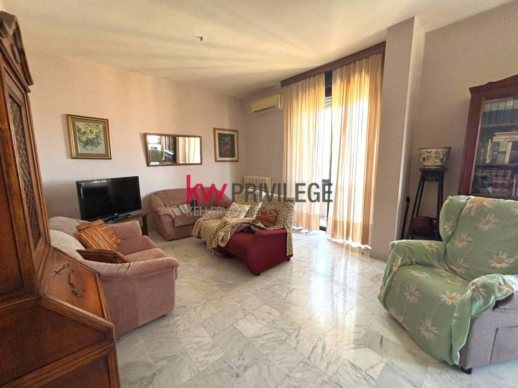 Appartamento a Brindisi in Viale Aldo Moro, 55 - Foto 4