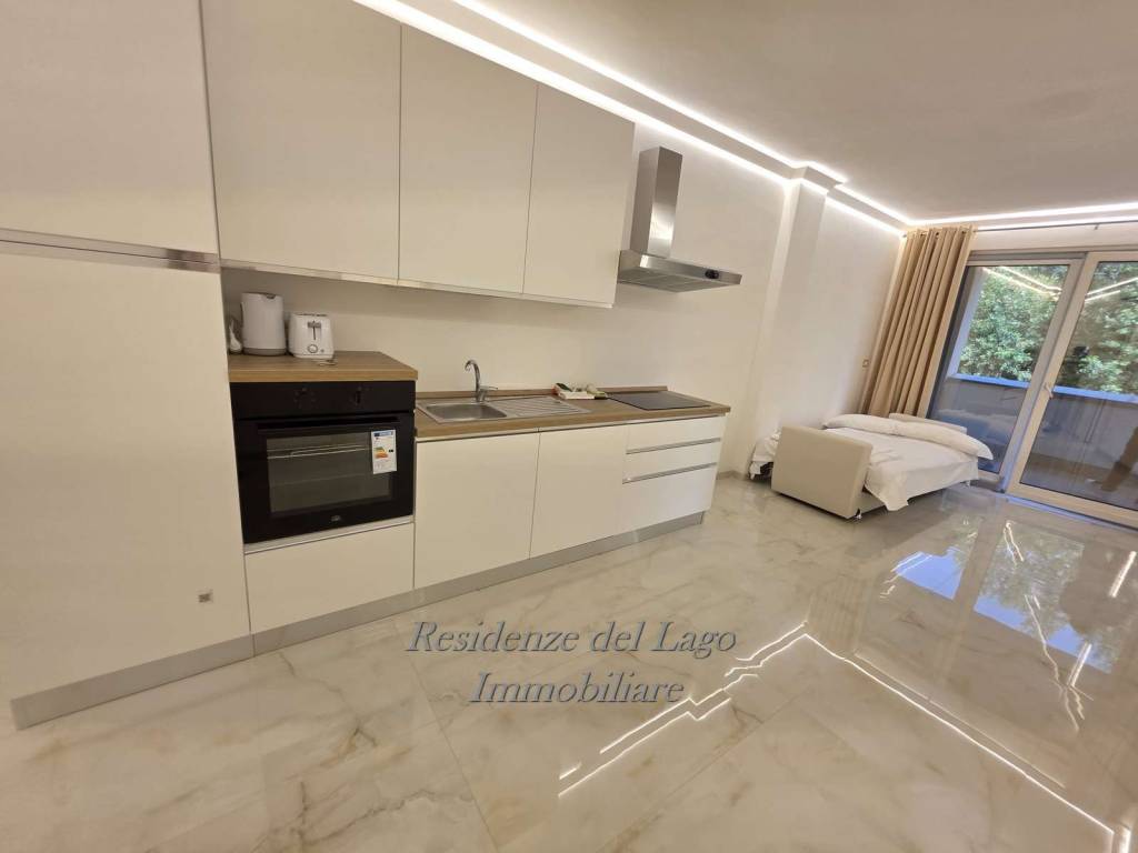 Appartamento a Desenzano del garda in Via Francesco Agello - Foto 5