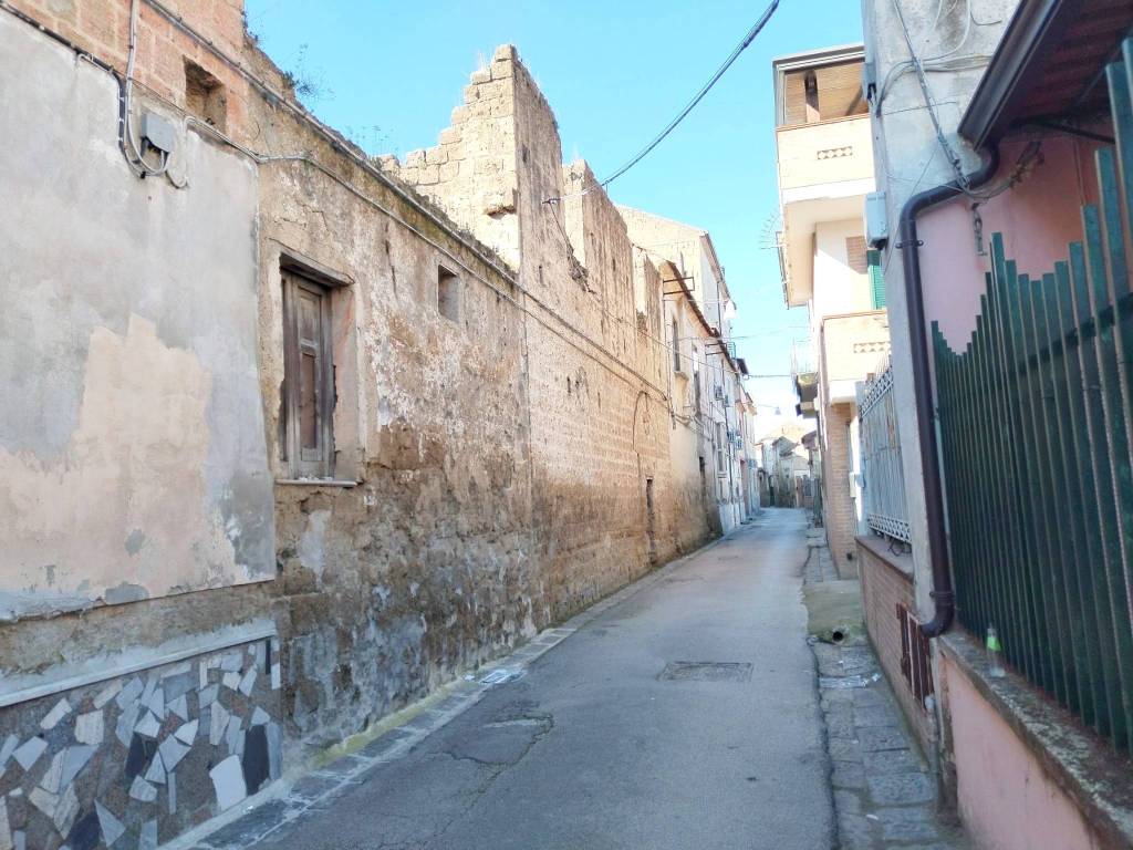 Palazzo / stabile a Casaluce in Corso Vittorio Emanuele, 100 - Foto 2