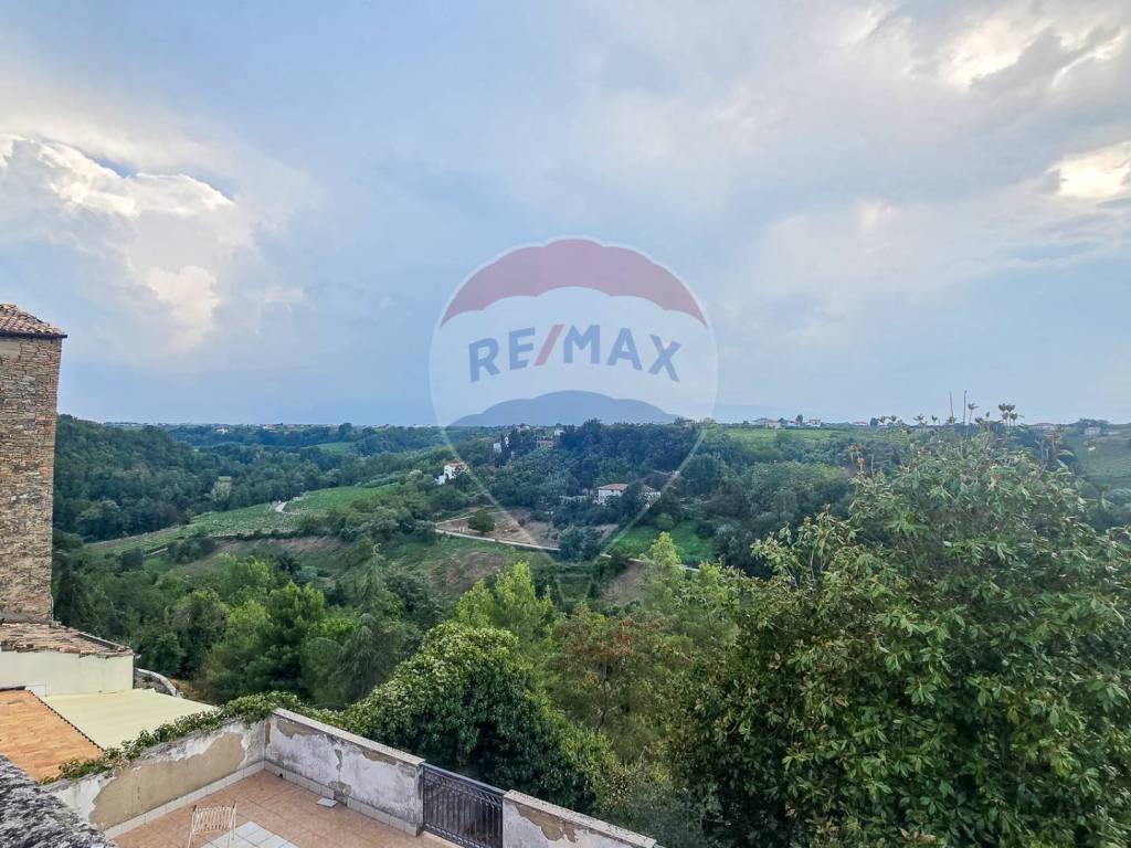 Appartamento a Arielli in piazza Crognali, 14 - Foto 3