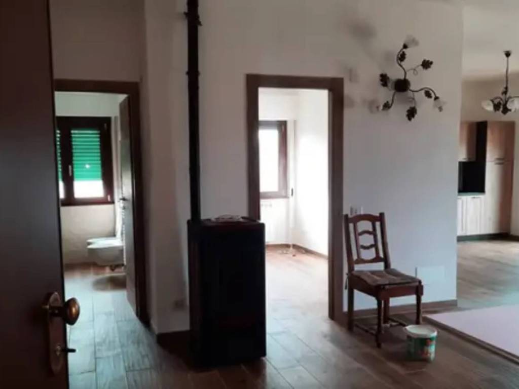 Appartamento a Semproniano in Via Dante Alighieri - Foto 4