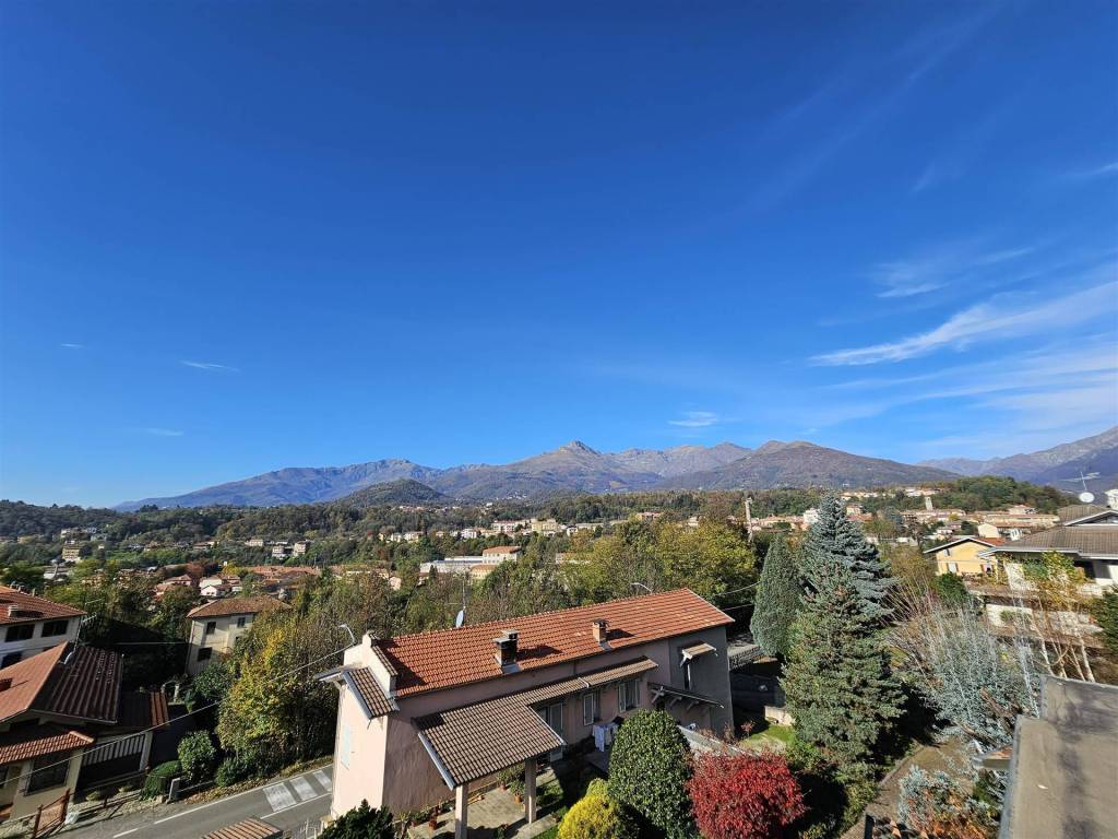 Villa a Biella in Via Alfonso Ogliaro, 84 - Foto 3