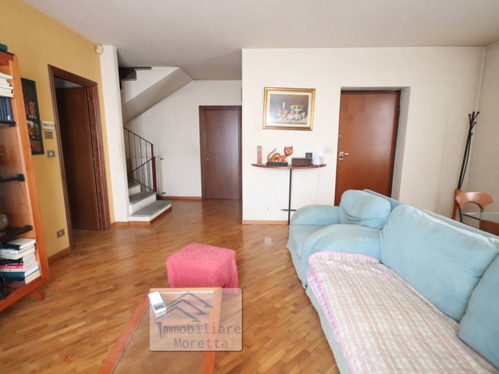 Villa a Castiglione falletto in Via Alba Monforte - Foto 5
