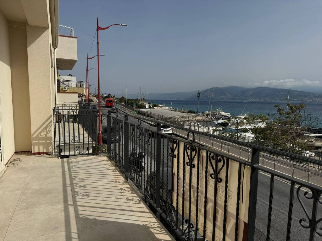 Appartamento a Messina in Via Consolare Pompea, 150 - Foto 5
