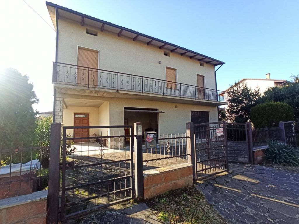 Villa a Castiglione del lago in Via Roma, 152 - Foto 4