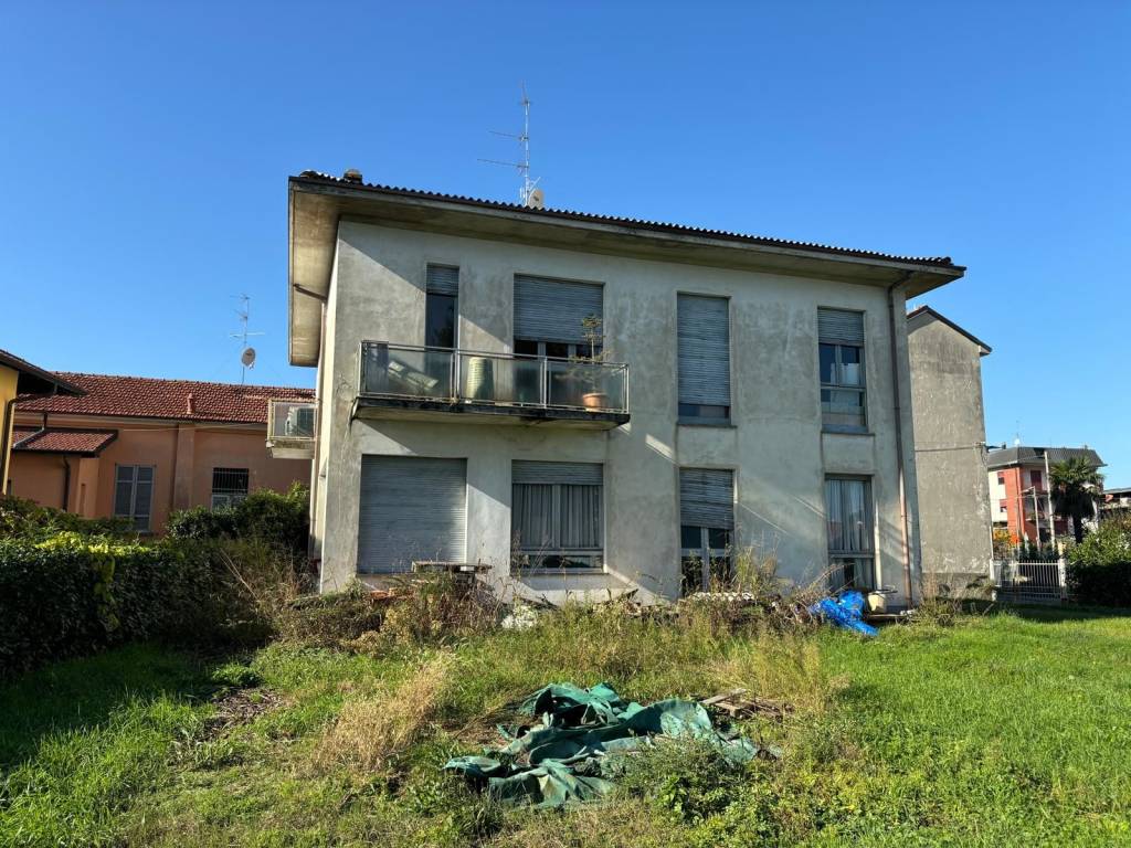 Villa a Sumirago in Via Sant'Alessandro - Foto 4