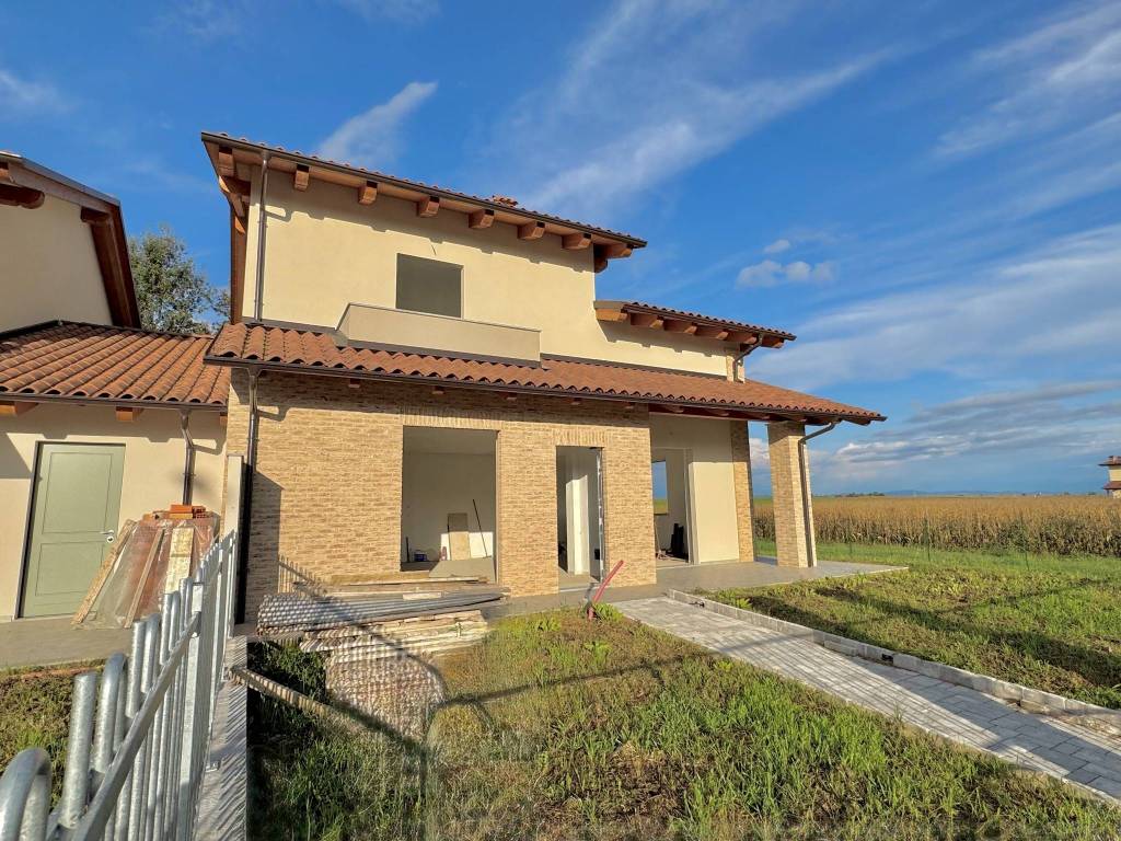 Villa a Valfenera in Via Europa - Foto 2