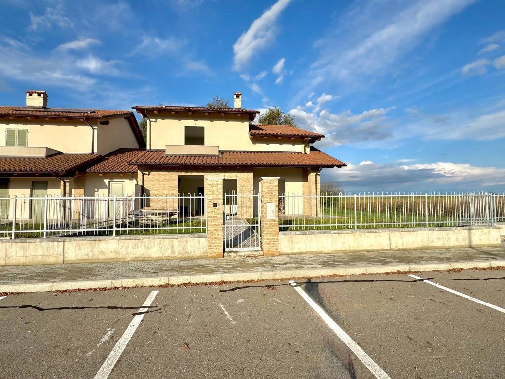 Villa a Valfenera in Via Europa - Foto 4