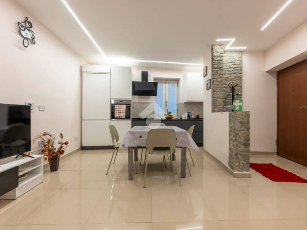 Villa a Costigliole saluzzo in Via Saluzzo, 31 - Foto 2