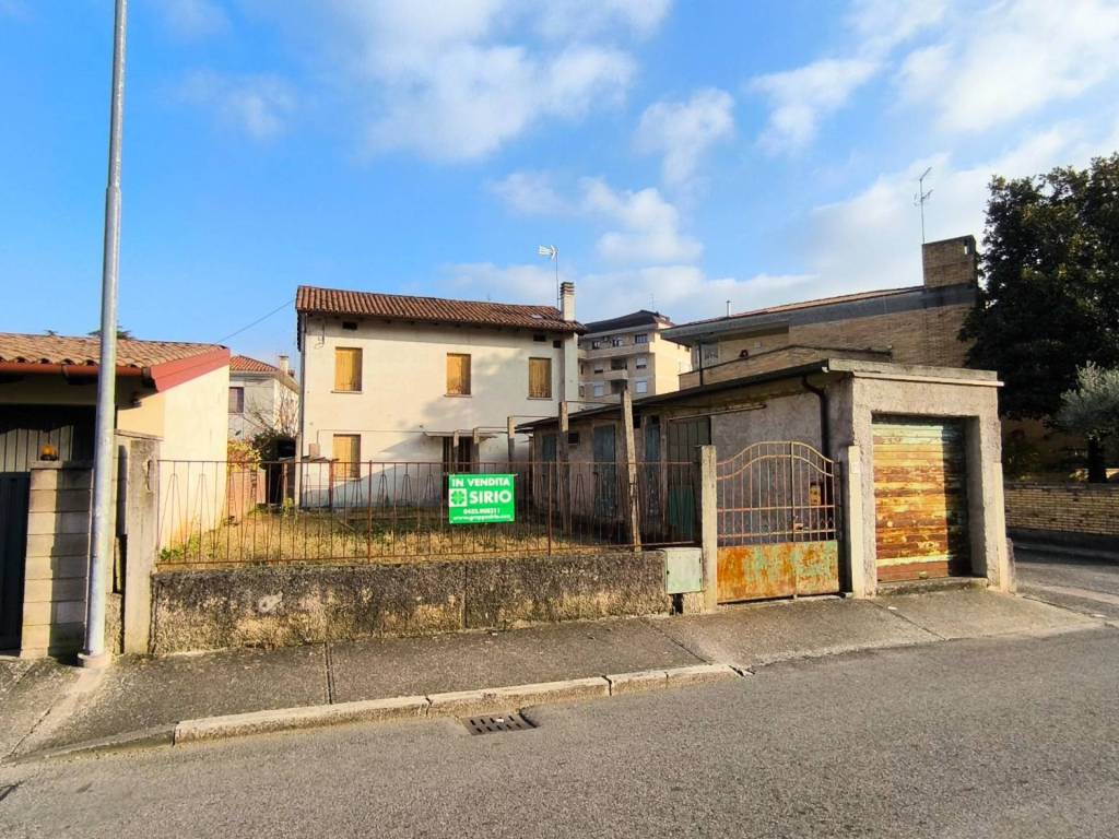 Villa a Codroipo in Via Pietro Zorutti, 28 - Foto 2