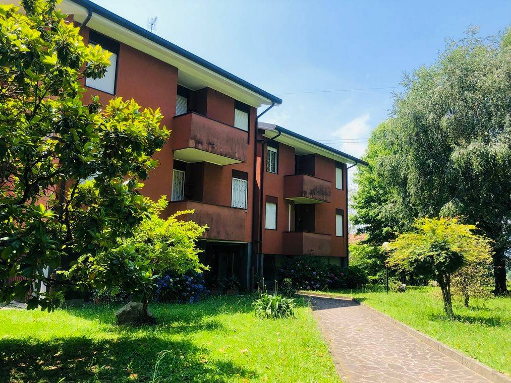 Appartamento a Barzanò in Via delle Betulle - Foto 2