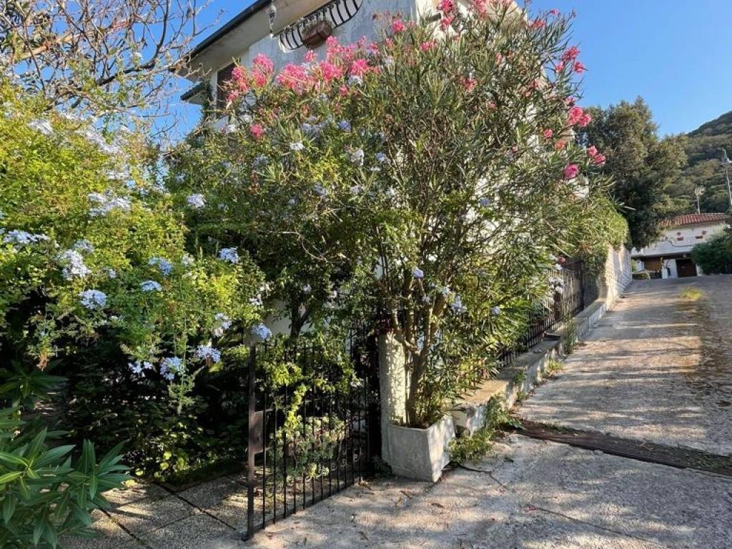 Villa a San felice circeo in Via Sabaudia - Foto 2