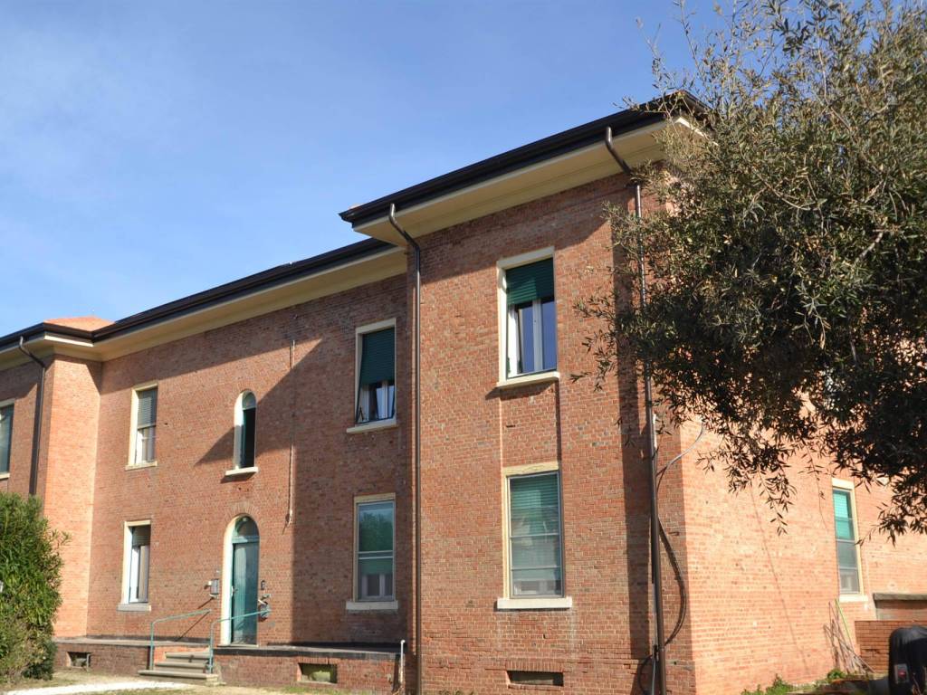 Appartamento a Rosignano marittimo in via V Veneto - Foto 2